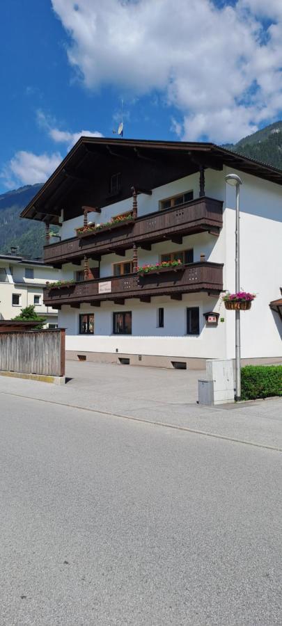 Haus Florian Apartamento Mayrhofen Exterior foto