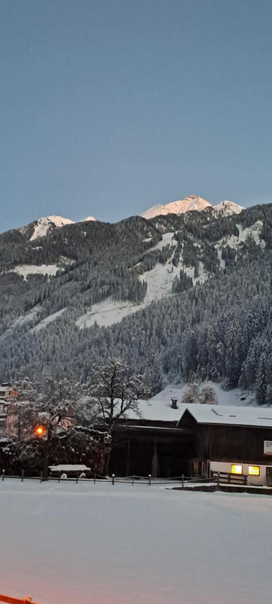 Haus Florian Apartamento Mayrhofen Exterior foto